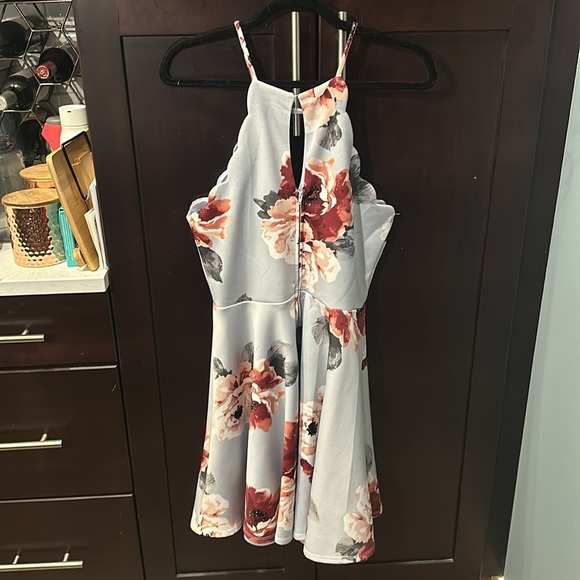 Floral Skater Dress - Picture 2 of 3